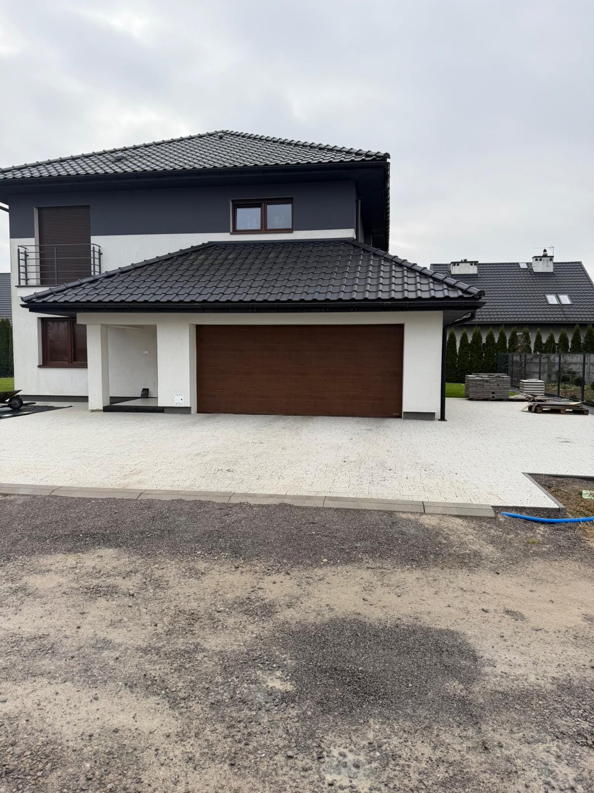 Projekt i dobór materiałów — AD Brikman